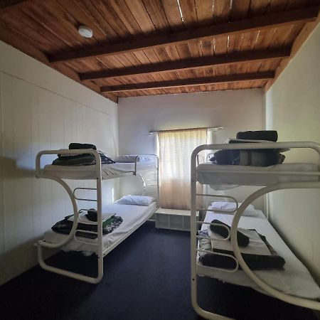 Strahan Backpackers Εξωτερικό φωτογραφία